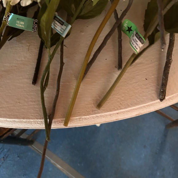 Elegant Floral Stems with Mixed Colors All Gorgeous with Many Greens and gold - Picture 5 of 8